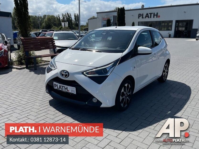 Toyota Aygo (X) 106.000 km 12.490 € Rostock-Warnemünde 18119
