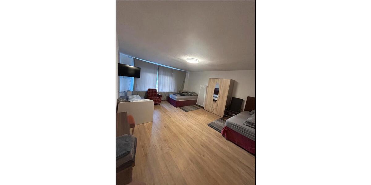 Erdgeschoßwohnung Rostock - 4 Zimmer, 120 m&sup2;, 18&euro; | Angebot:26338734