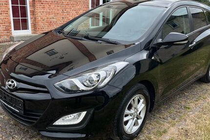 Hyundai i30 135.215 km 8.490 € Bargeshagen 18211