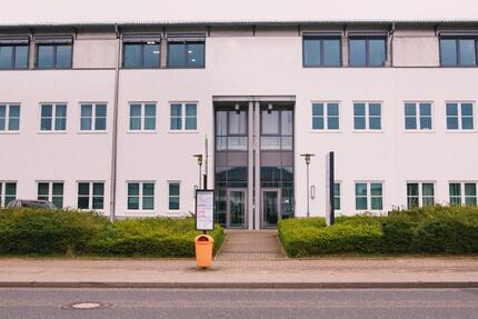 Separate Büroeinheit mit 60 m² Nutzfläche in einem modernen Bürogebäude Nähe Autobahn A19 zimmer