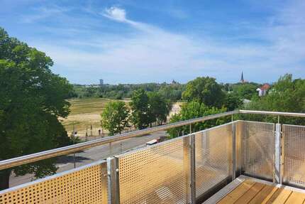 Wohnung zum Mieten in Rostock 640 € 50 m²