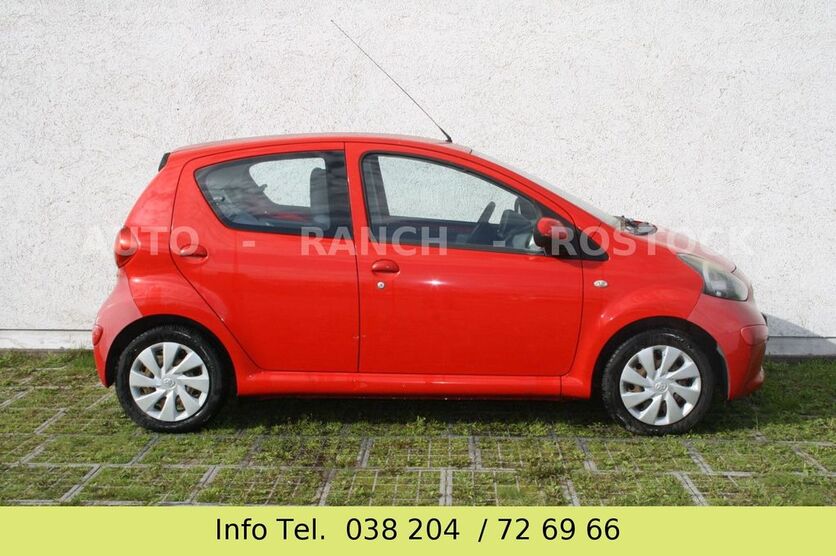 Toyota Aygo (X) 206.000 km 1.200 € Broderstorf OT Pastow 18184