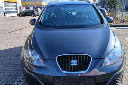 Seat Altea 163.959 km 5.900 &euro; Rostock 18146