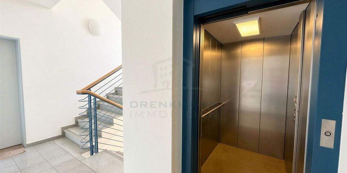 Etagenwohnung Rostock Kröpeliner Tor-Vorstadt - 2 Zimmer, 91 m&sup2;, 279.000&euro; | Angebot:25821946