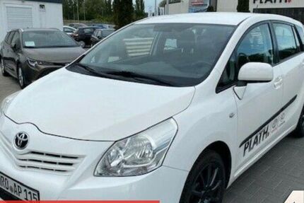 Toyota Verso 210.000 km 8.490 € Rostock-Warnemünde 18119