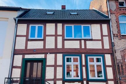 Haus Laage - 3 Zimmer, 120 m&sup2;, 225.000&euro; | Angebot:26043382