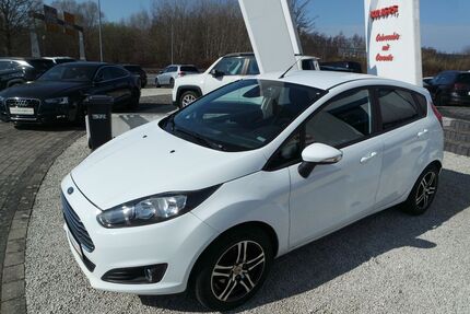 Ford Fiesta 124.000 km 8.990 &euro; Rostock 18069