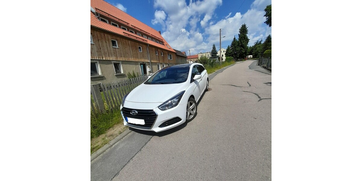 Hyundai i40 188.992 km 12.500 &euro; Bretnig-Hauswalde 