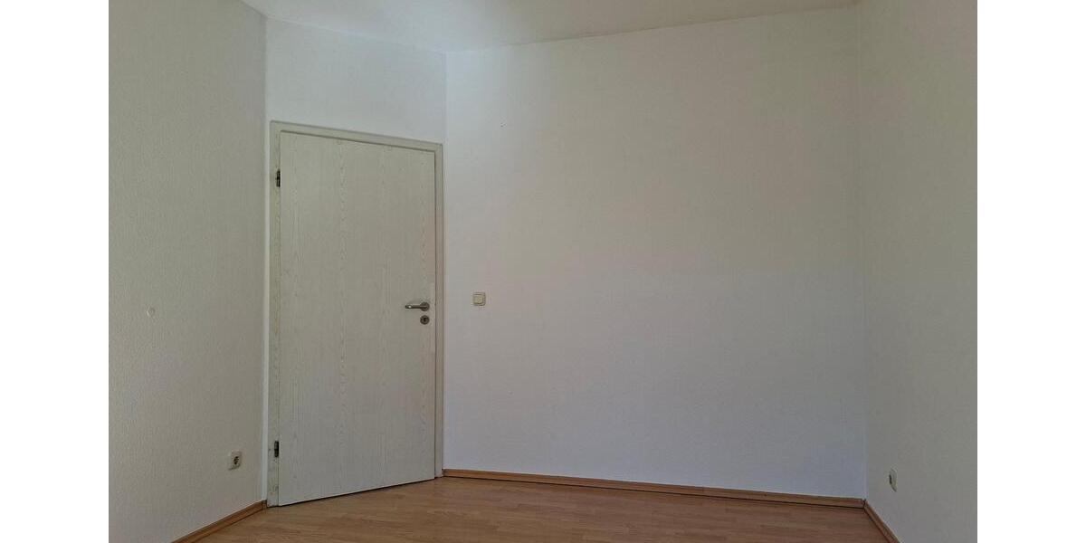 Dachgeschoßwohnung Rostock Hansaviertel - 3 Zimmer, 73 m&sup2;, 800&euro; | Angebot:26278044