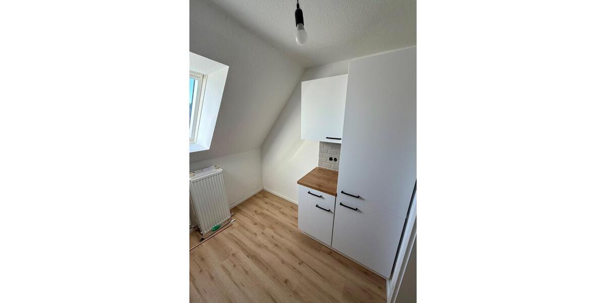 Dachgeschoßwohnung Schwaan - 1 Zimmer, 32 m&sup2;, 410&euro; | Angebot:26253920