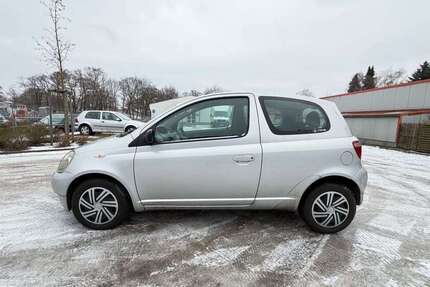 Toyota Yaris 195.236 km 1.999 &euro; Rostock 18069