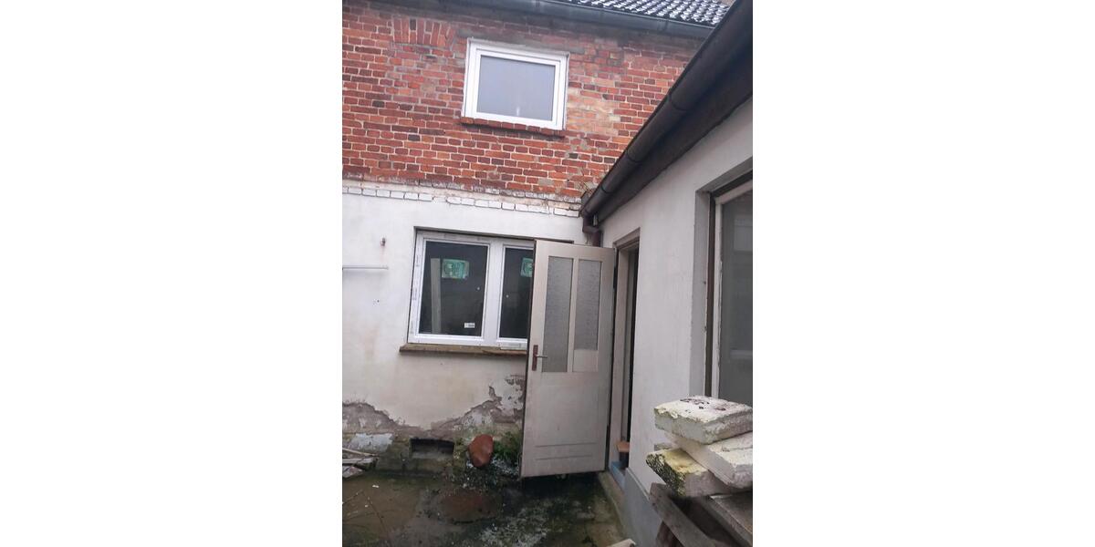 Reihenhaus Rostock Evershagen - 5 Zimmer, 85 m&sup2;, 35.000&euro; | Angebot:25268682