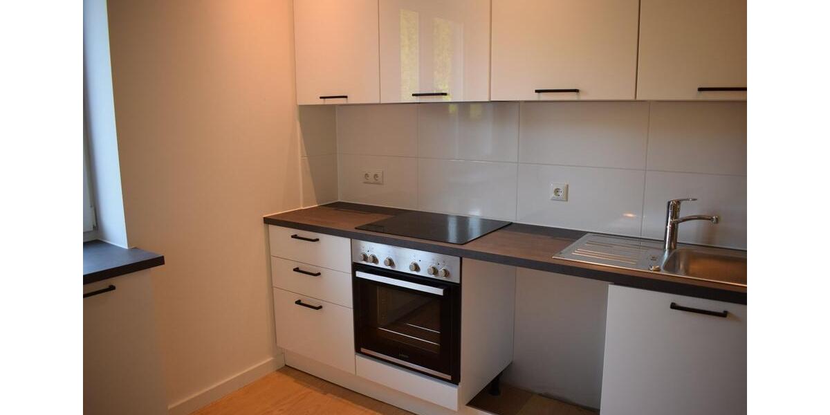 Erdgeschoßwohnung Rostock Hansaviertel - 4 Zimmer, 100 m&sup2;, 1.490&euro; | Angebot:26637151