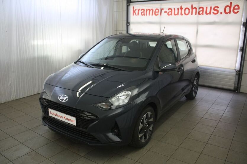 i10