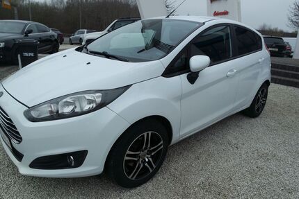 Ford Fiesta 124.000 km 8.990 &euro; Rostock 18069