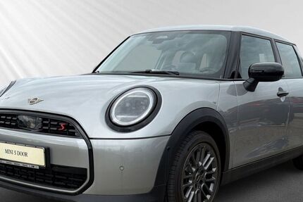 Mini Cooper S 7.900 km 30.123 &euro; Rostock 18146