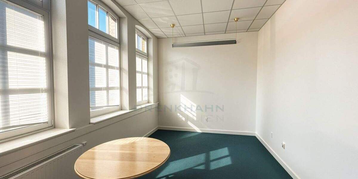 Gewerbeobjekt Rostock Kröpeliner Tor-Vorstadt - 3 Zimmer, 82 m&sup2;, 1.031&euro; | Angebot:25797039