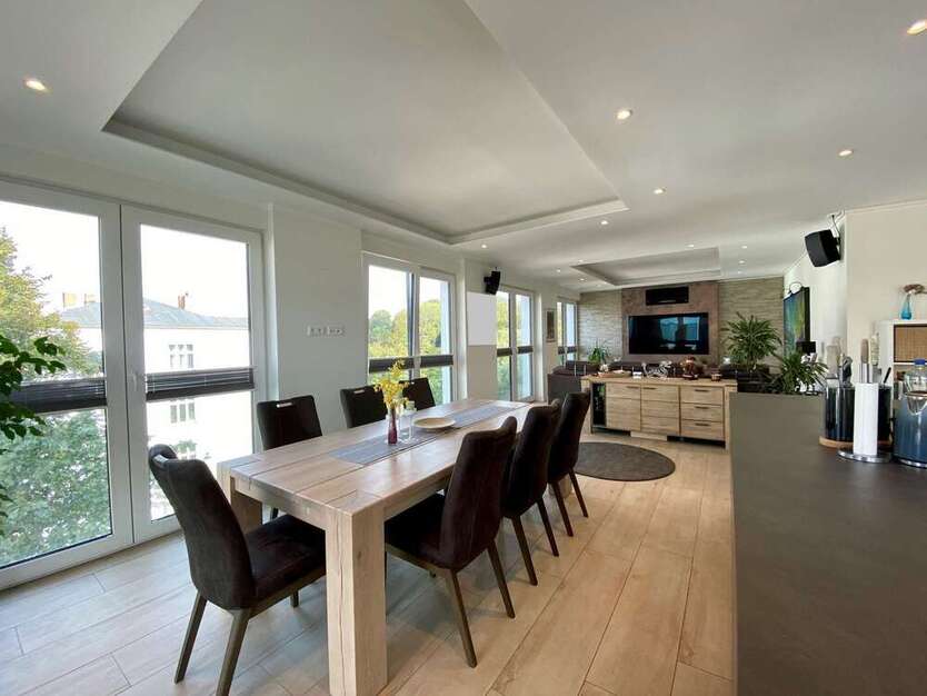Wohnung zum Kaufen in Rostock 695.000 € 129 m²