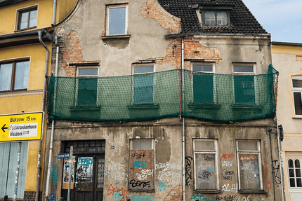 Haus Schwaan - 5 Zimmer, 150 m&sup2;, 75.000&euro; | Angebot:27028704
