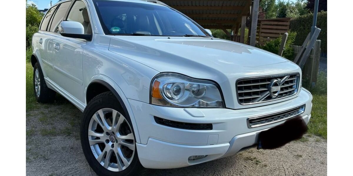 Volvo XC90 225.000 km 12.400 &euro; ELMENHORST-Lichtenhagen 18107