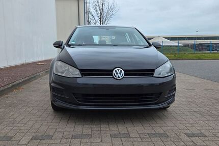VW Golf 141.320 km 8.600 &euro; Rostock 18107