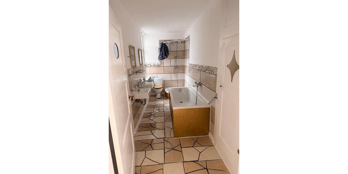Erdgeschoßwohnung Dummerstorf - 3.5 Zimmer, 118 m&sup2;, 950&euro; | Angebot:27640645