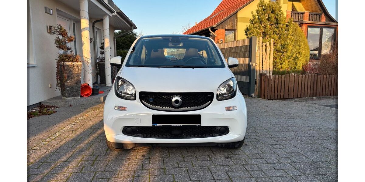 Smart ForTwo 36.900 km 9.990 € Kritzmow 18198