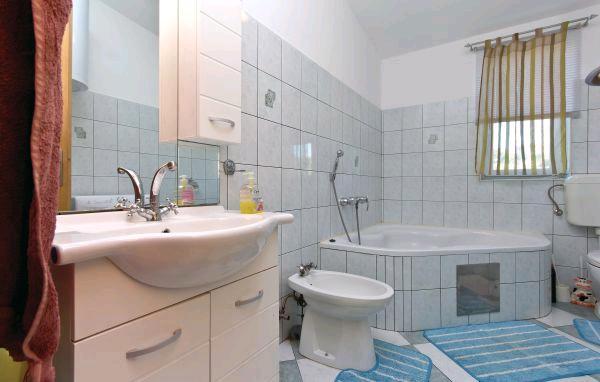 Ferienimmobilie Rostock Groß-Klein - 95&euro; | Angebot:26646323