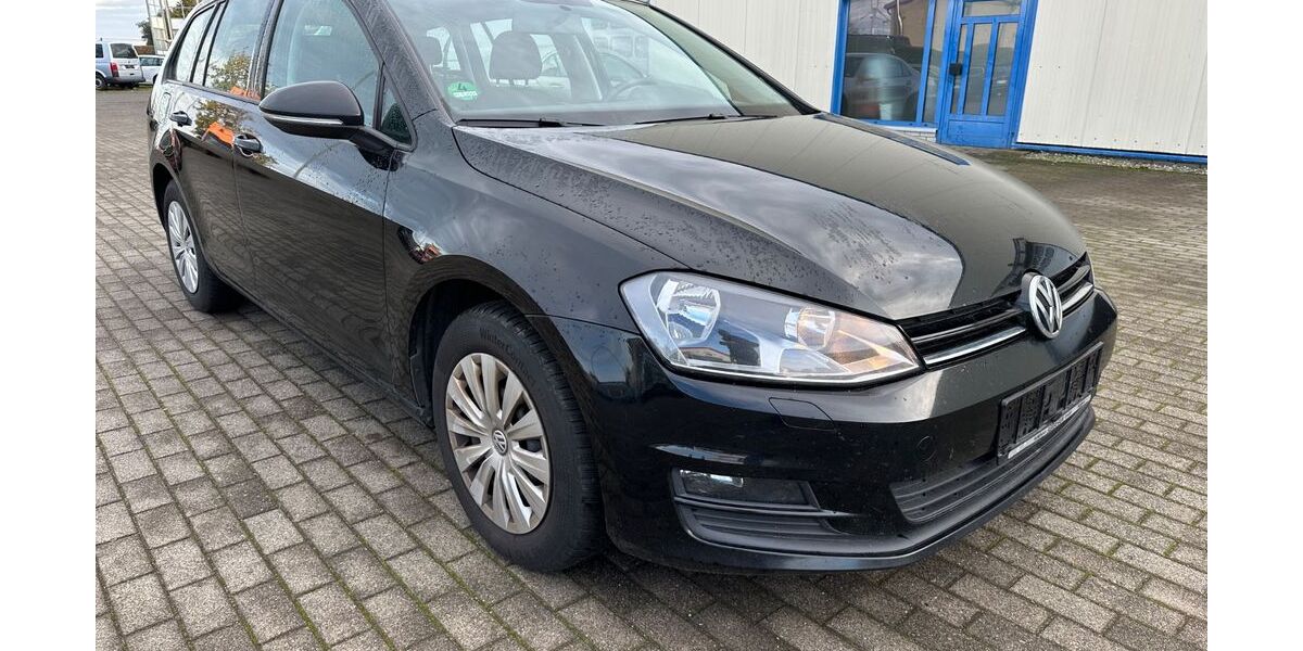 VW Golf 325.000 km 4.879 &euro; Stäbelow bei Rostock 18198