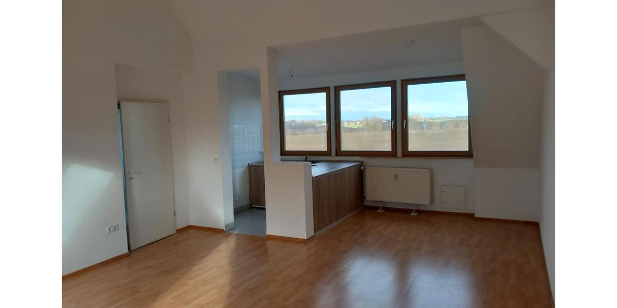 Dachgeschoßwohnung Marlow - 2 Zimmer, 66 m&sup2;, 590&euro; | Angebot:25854224