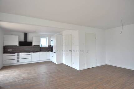 NEUBAU 2025 - Einfamilienhaus mit 5 Zimmern, 2 Bädern, 2 Stellplätzen, EBK und Terrasse 5 zimmer