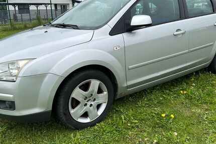 Ford Focus 194.239 km 900 &euro; Rostock 18147