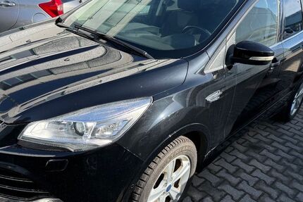 Ford Kuga 209.500 km 9.890 &euro; Rostock 18059