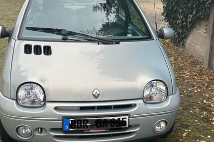 Renault Twingo 115.400 km 1.900 &euro; Kühlungsborn 18225