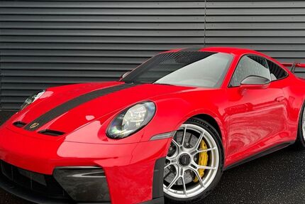 Porsche 992 3.299 km 224.850 &euro; Papendorf 18059