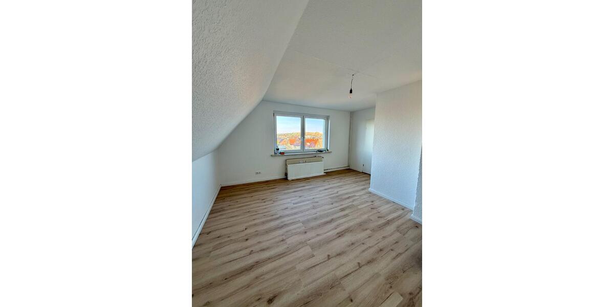 Dachgeschoßwohnung Schwaan - 1 Zimmer, 32 m&sup2;, 410&euro; | Angebot:26253920