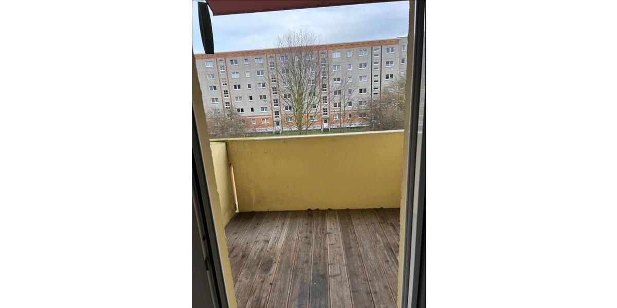 Etagenwohnung Rostock Gehlsdorf - 3 Zimmer, 60 m&sup2;, 25&euro; | Angebot:24703526