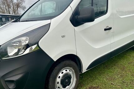 Opel Vivaro 99.743 km 8.500 &euro; Rostock 18147
