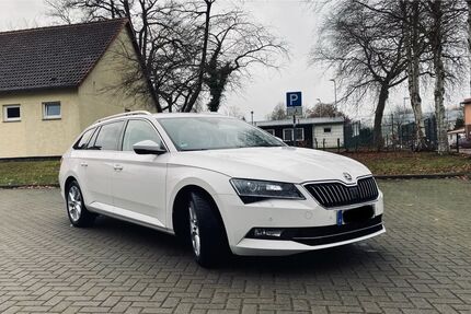 Skoda Superb 151.000 km 17.199 &euro; Tessin 18195