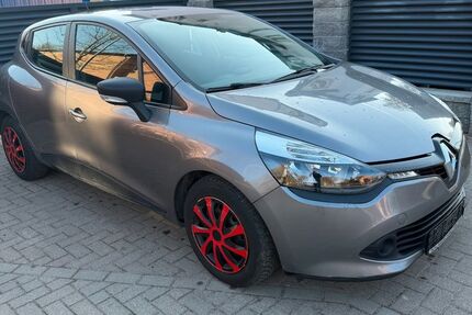 Renault Clio 307.989 km 2.950 &euro; Bad Doberan 18209