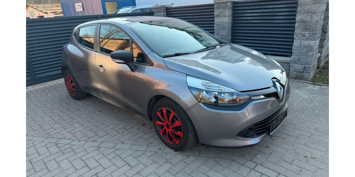 Renault Clio 307.989 km 2.950 &euro; Bad Doberan 18209