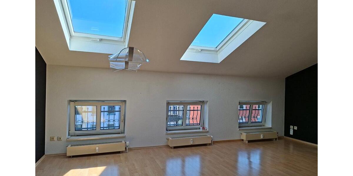 Dachgeschoßwohnung Rostock Hansaviertel - 3 Zimmer, 73 m&sup2;, 800&euro; | Angebot:26278044