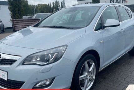 Opel Astra 204.272 km 4.990 € Rostock-Warnemünde 18119