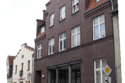 LANDSTADT DOMIZIEL- 3-ZI-Mietwohnung 2.OG (re.) SCHWAAN MÜHLENSRAßE 03