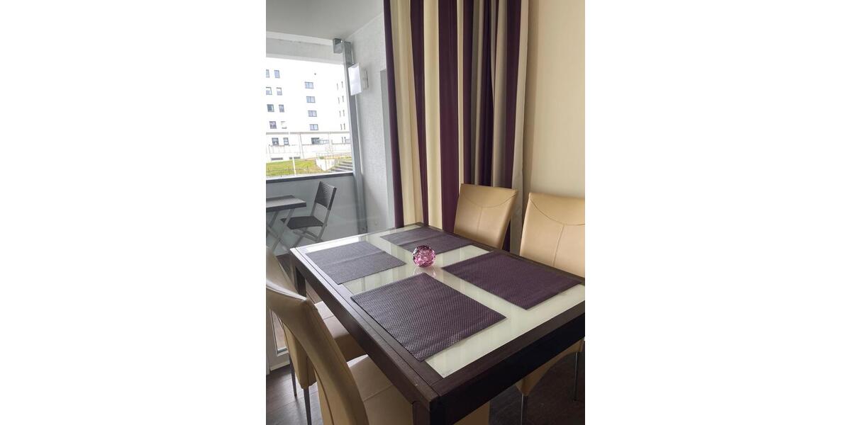 Etagenwohnung Rostock Hansaviertel - 2 Zimmer, 75 m&sup2;, 1.500&euro; | Angebot:25808053