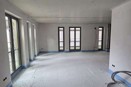 Wohnung zum Mieten in Rostock 1.989 € 117 m²