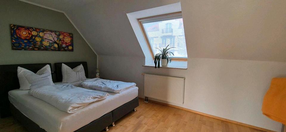 Etagenwohnung Rostock Hohe Düne - 4 Zimmer, 110 m&sup2;, 2.200&euro; | Angebot:25995094