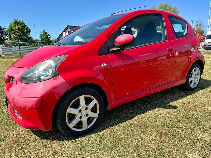 Aygo (X)