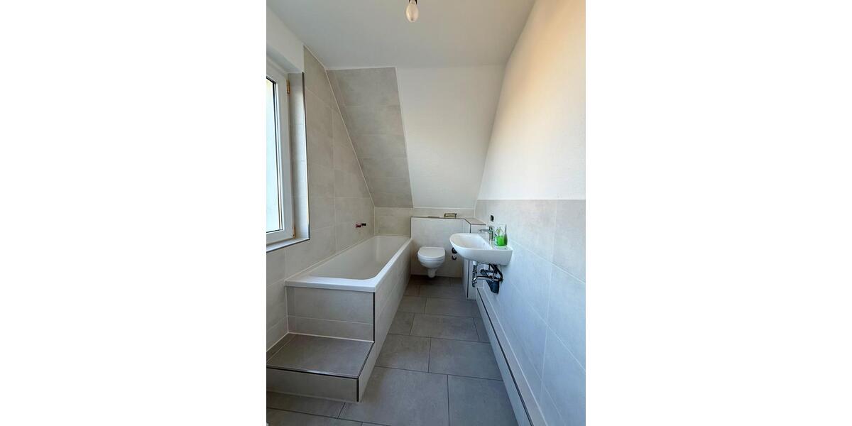 Dachgeschoßwohnung Schwaan - 1 Zimmer, 32 m&sup2;, 410&euro; | Angebot:26253920