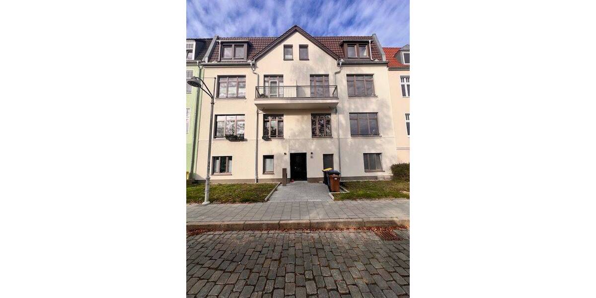 Etagenwohnung Rostock Stadtmitte - 3 Zimmer, 96 m&sup2;, 1.700&euro; | Angebot:26346673